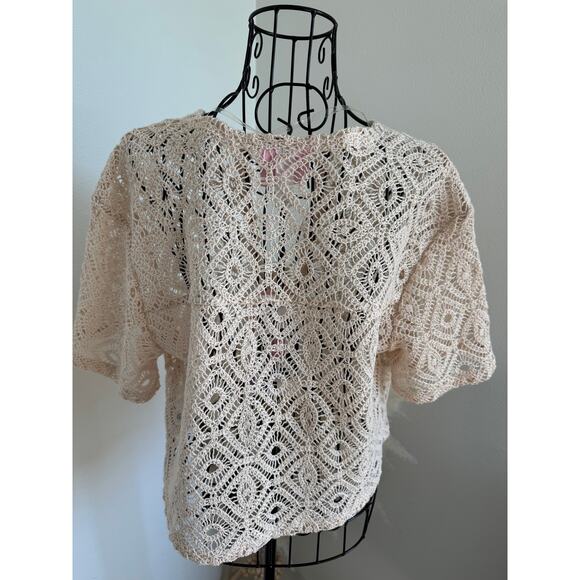 Future Collective Short Sleeve Tie Front Crochet Knit Cream Top Size XS NEW - Picture 3 of 9